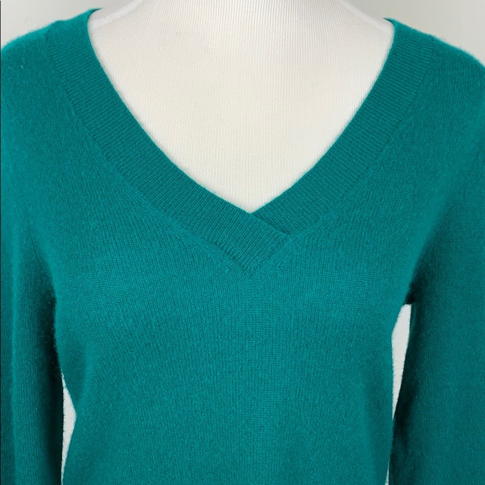 Halogen Cashmere Medium